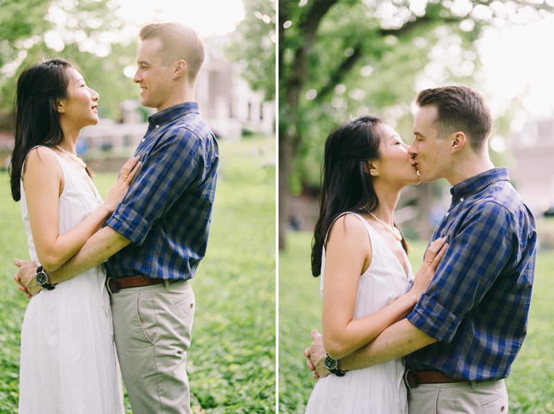 St Paul engagement photos in the park