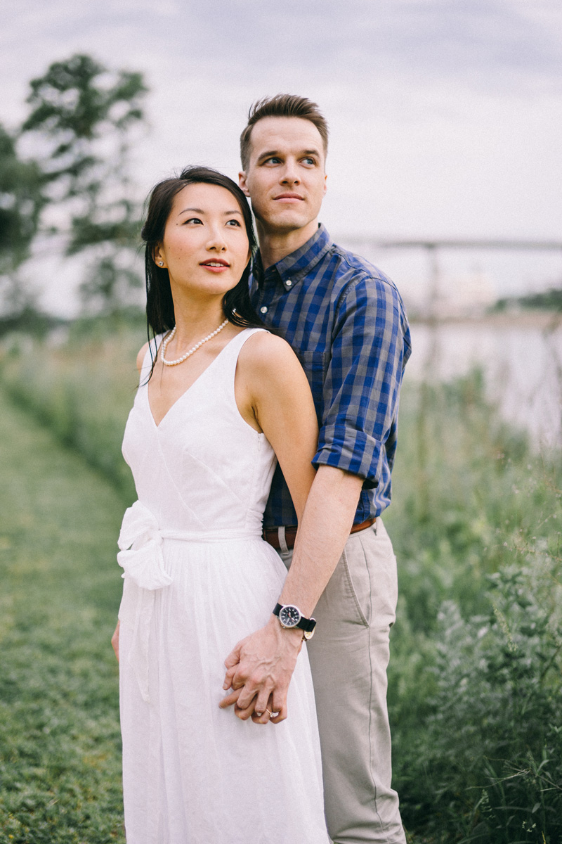 St Paul engagement photos by the river