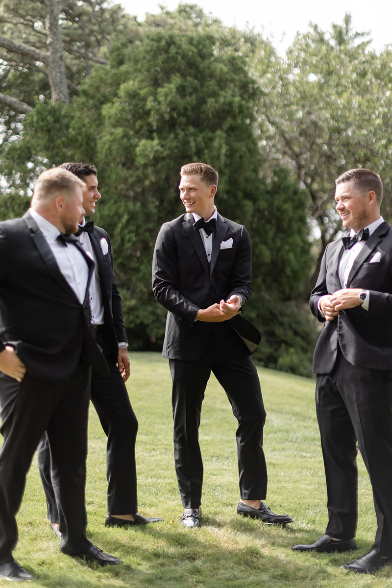 groomsmen