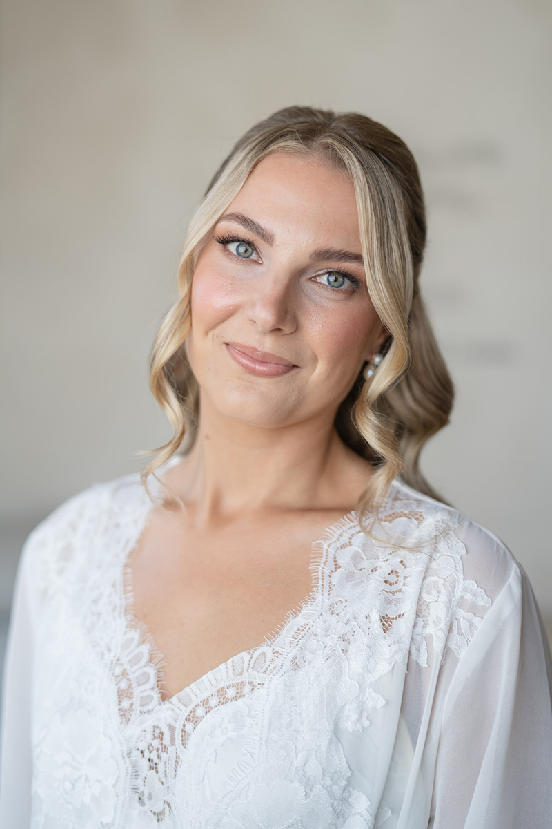 bride getting ready