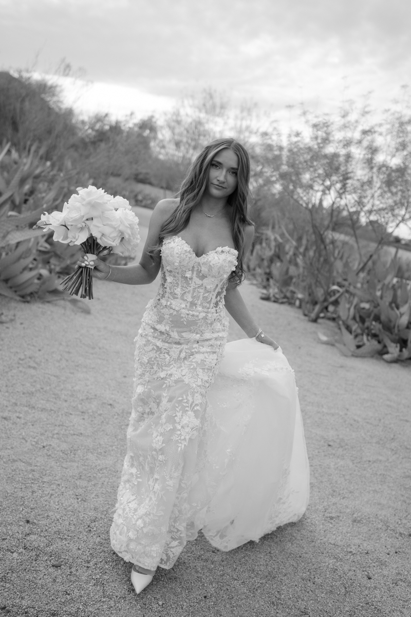 bride and groom at andaz resort scottsdale Arizona