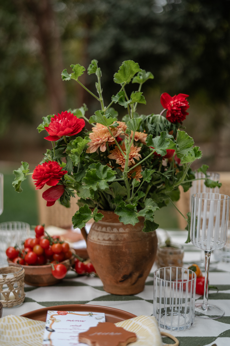 tropical wedding tablescape